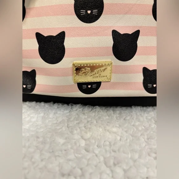 Betsey Johnson Cat Purse - Picture 3 of 8